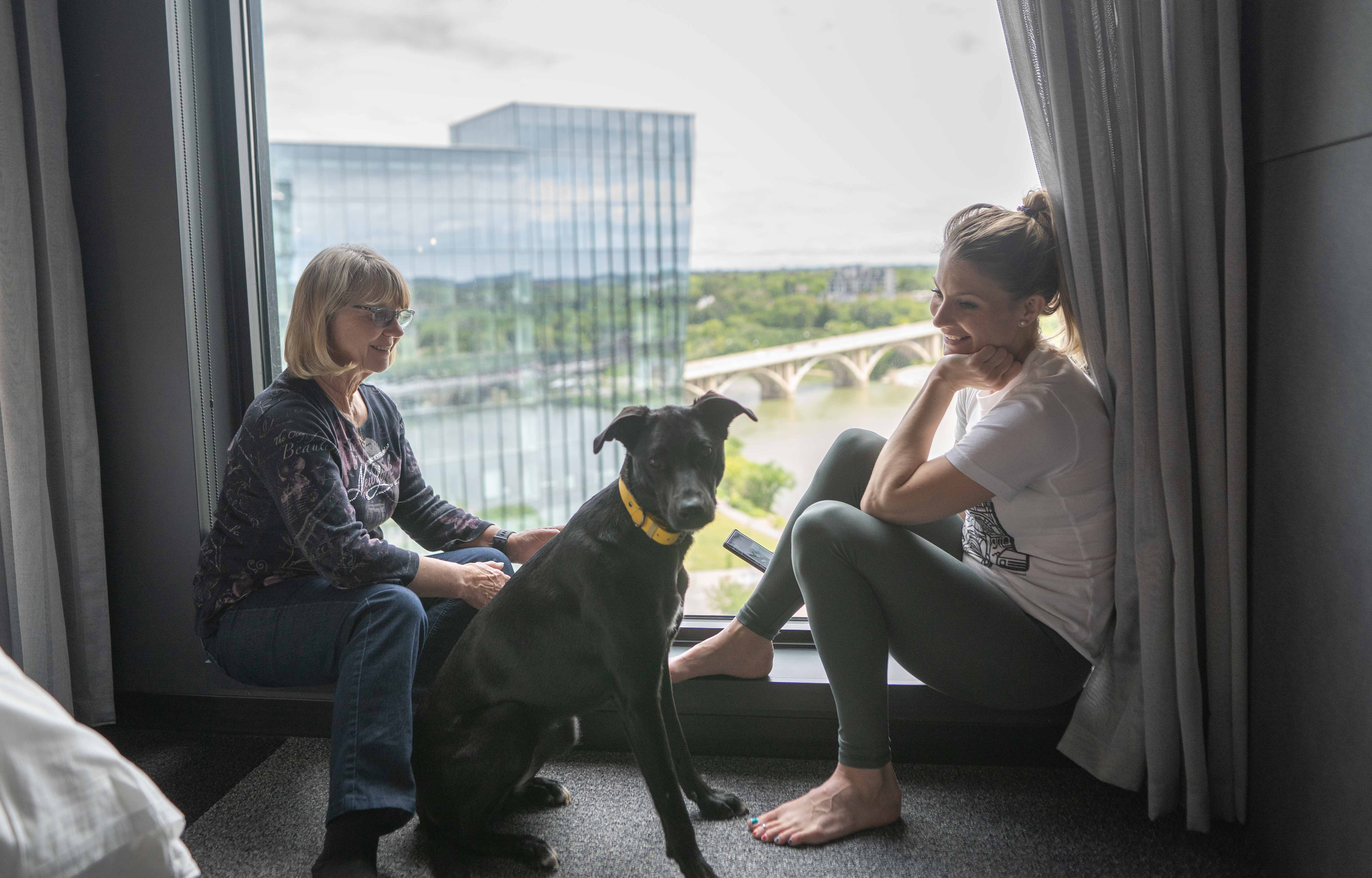 Saskatoon Getaway 24 Hour MotherDaughter (and Dog Friendly