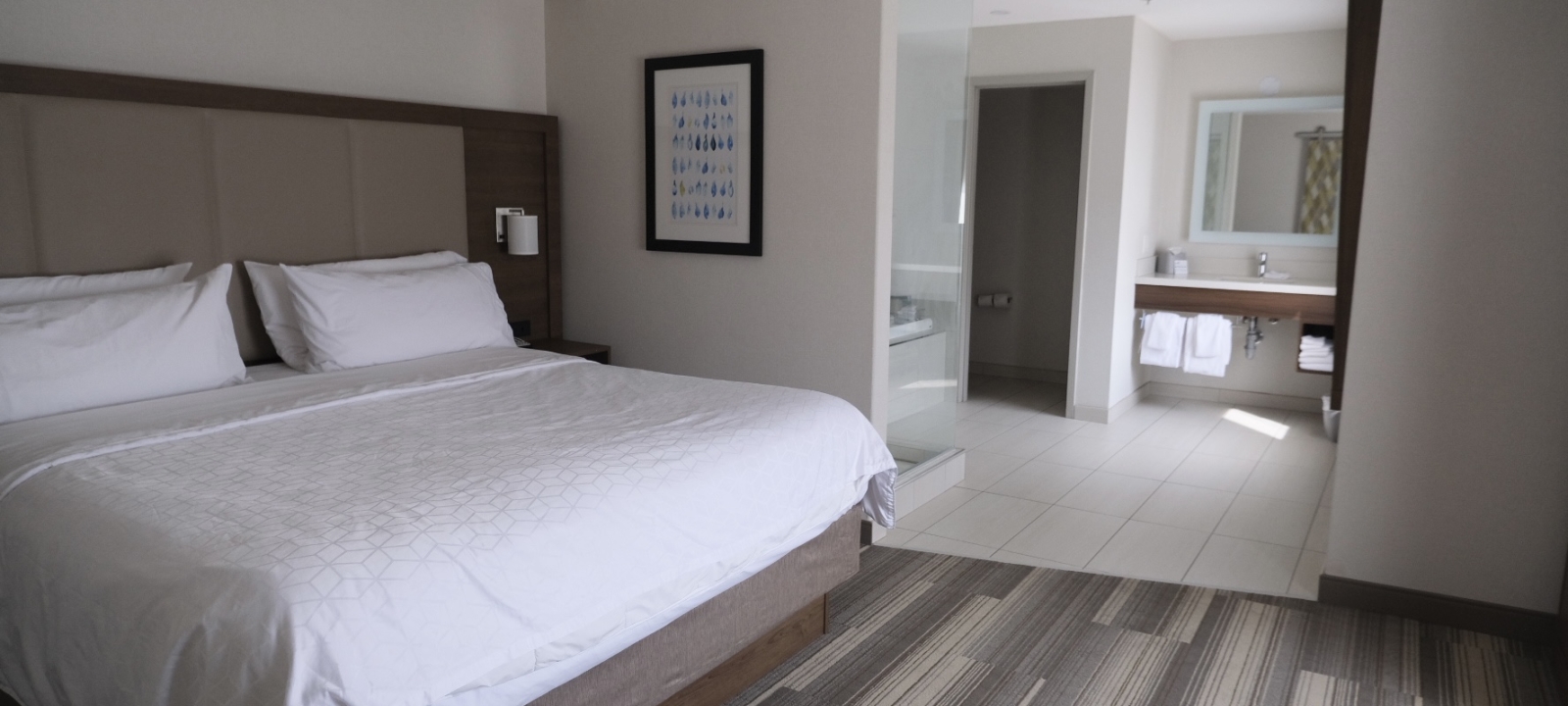 Plan Your Next Getaway at Holiday Express Inn and Suites