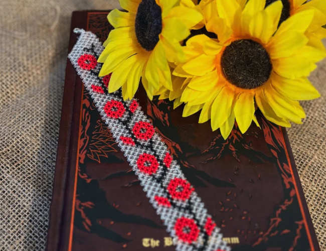 white Ukrainian beaded bracelet with red flowers