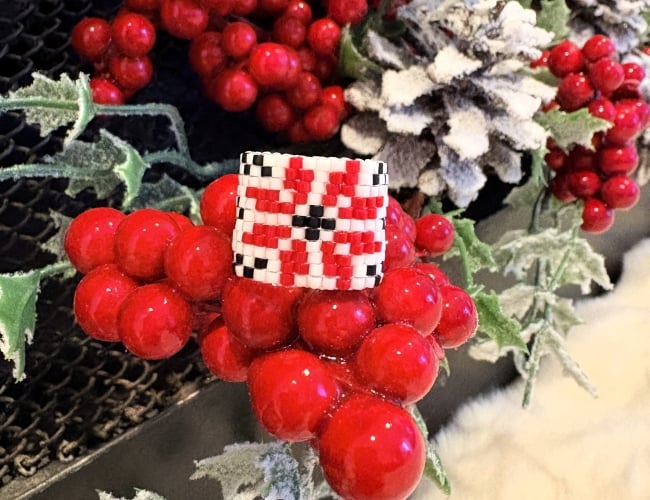 Image of Ukrainian traditional beaded ring