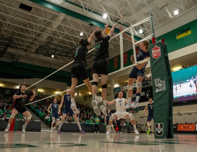Huskies Mens Volleyball