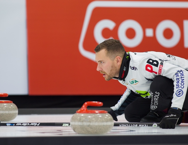 Male Curler - Red