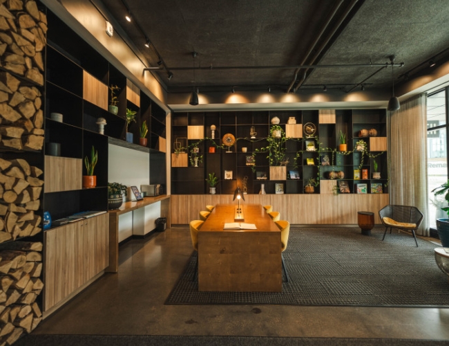 Alt Hotel Saskatoon - Alt Hotel Lobby