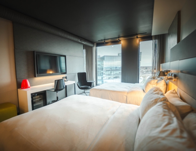 Alt Hotel Saskatoon - Alt Hotel - 2 Queen Beds (Tight Shot)