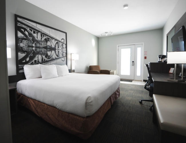 Super 8 East – Saskatoon By Wyndham - Super 8 King Suite