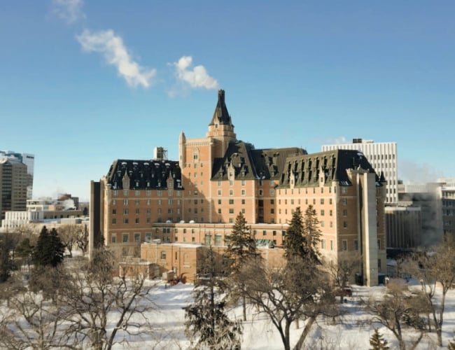 Delta Hotels by Marriott Bessborough - Bess Exterior 2