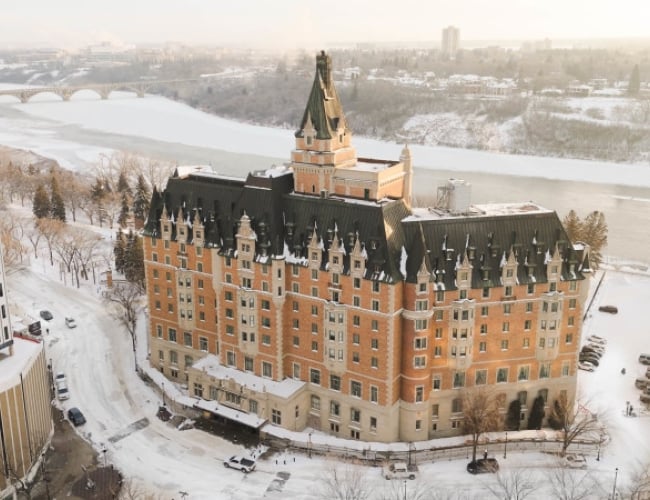 Delta Hotels by Marriott Bessborough - Bess Exterior 1
