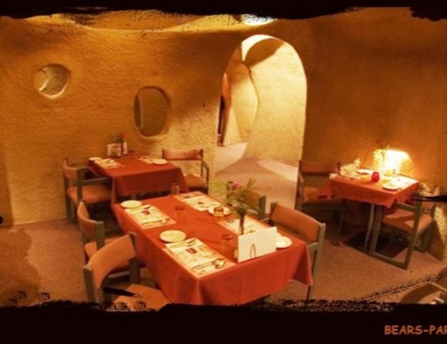 Cave Restaurant, The – Cave Restaurant - Bear Parlor