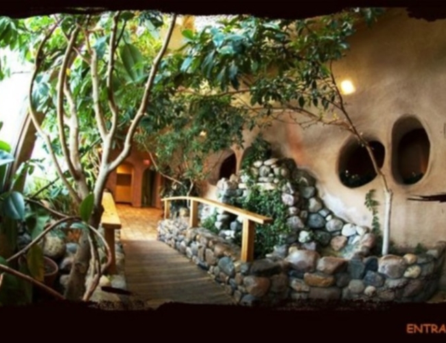 Cave Restaurant, The – Cave Restaurant - Entrance
