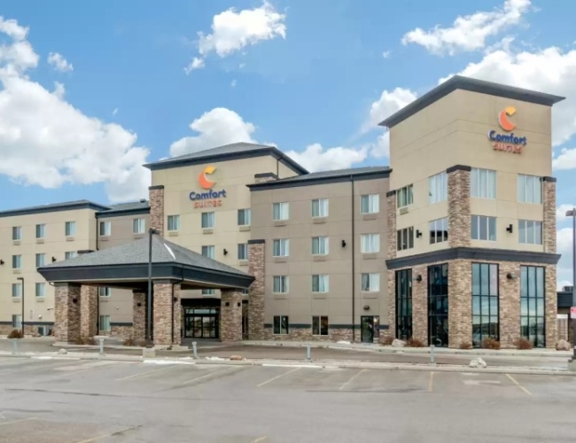 Comfort Suites Saskatoon – Comfort Suites Exterior