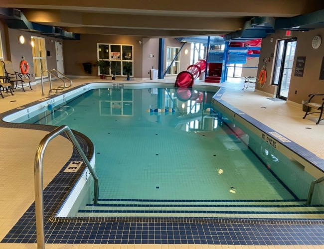 Comfort Suites Saskatoon – Comfort Suites Pool