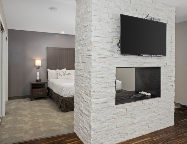 Home Inn & Suites by d3h™ - Saskatoon South - Home Signature Suite