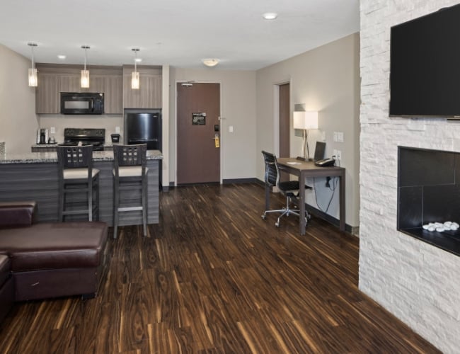 Home Inn & Suites by d3h™ - Saskatoon South - Home Signature Suite