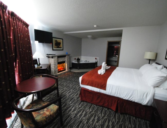 Manitou Springs Resort and Mineral Spa - Jacuzzi Suite