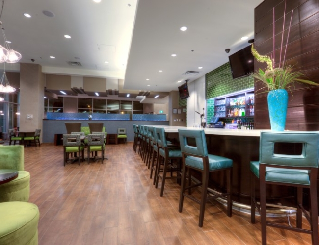Holiday Inn Saskatoon Downtown – The Hub Lounge
