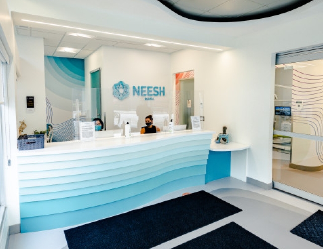 Neesh Dental – Reception