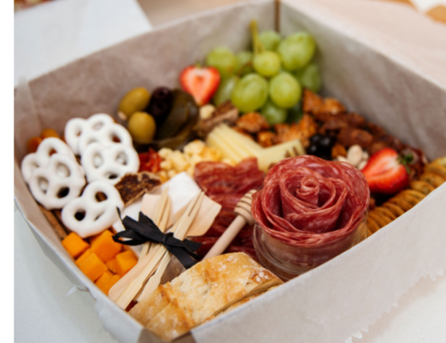 The Prairie Grazer Food Company – Medium Artisan Box