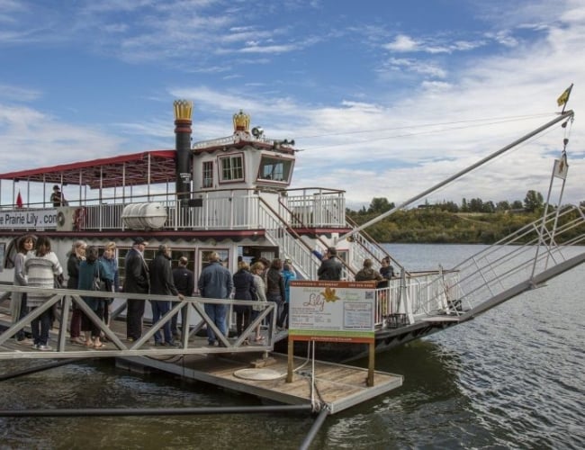 Prairie Lily Riverboat (The) – Prairie Lily Boarding