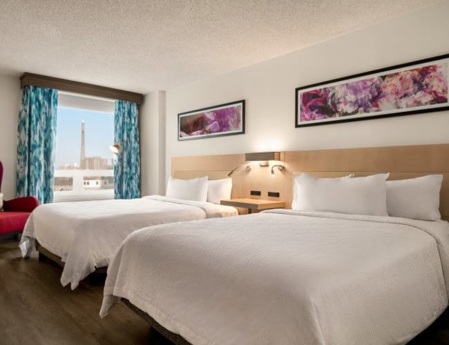 Hilton Garden Inn Saskatoon Downtown - Hilton Queen Room