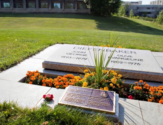 Diefenbaker Canada Centre – The Honourable John G. Diefenbaker's Grave
