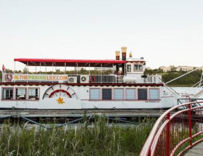 Sightseeing Cruise on The Prairie Lily