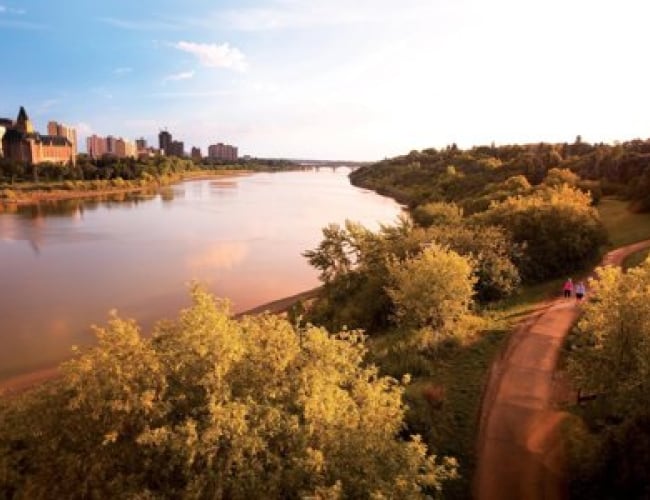 Explore River Landing & The Meewasin Trail
