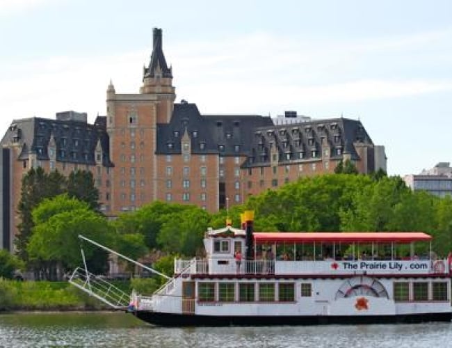 Sightseeing Cruise on The Prairie Lily