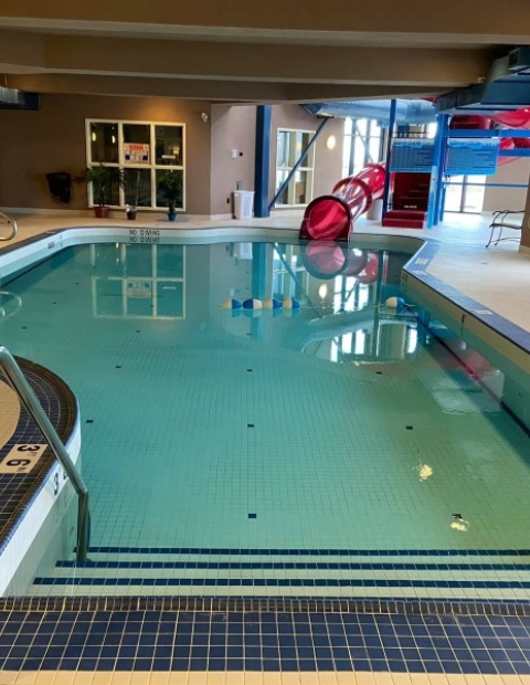 Comfort Suites Saskatoon – Comfort Suites Pool