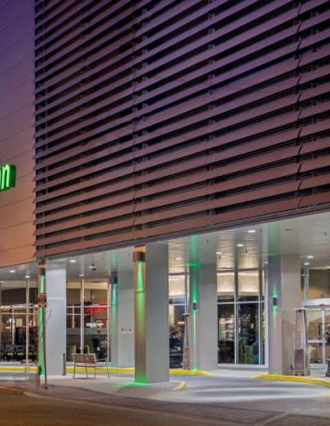 Holiday Inn Saskatoon Downtown – Welcome! (Hotel Entrance)