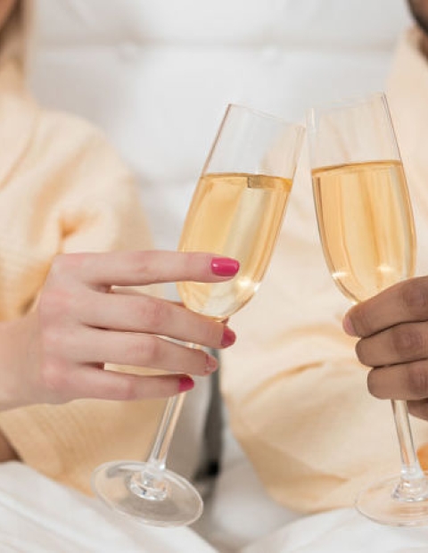 Comfort Suites Saskatoon - Romantic Getaway Package
