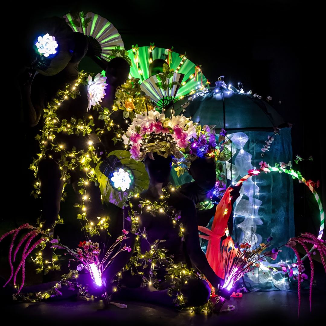 Various glowing plant like structures