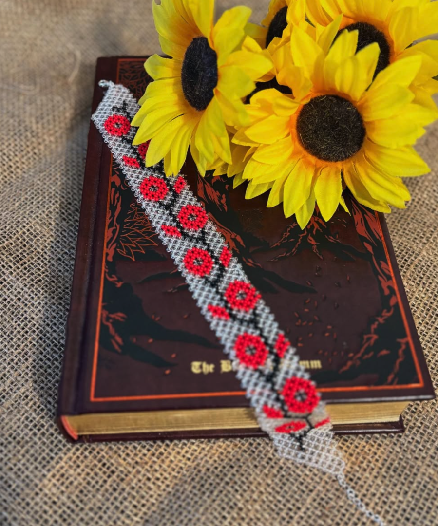 white Ukrainian beaded bracelet with red flowers