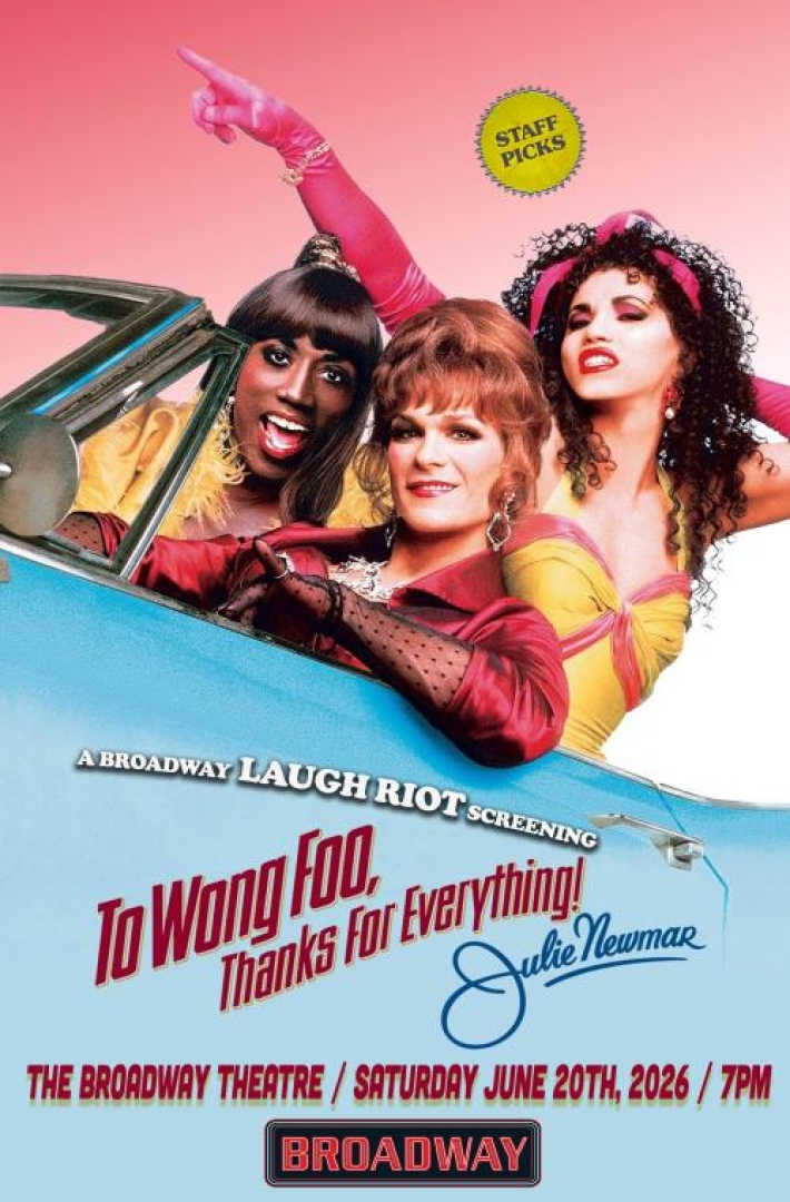 Image of Patrick Swayze, Wesley Snipes and John Leguziamo as Drag Queens posing ina blue topless convertible.